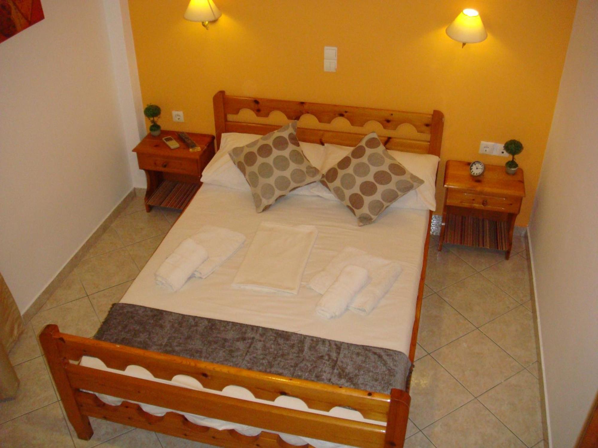 Boussetil Rooms Tínos Extérieur photo