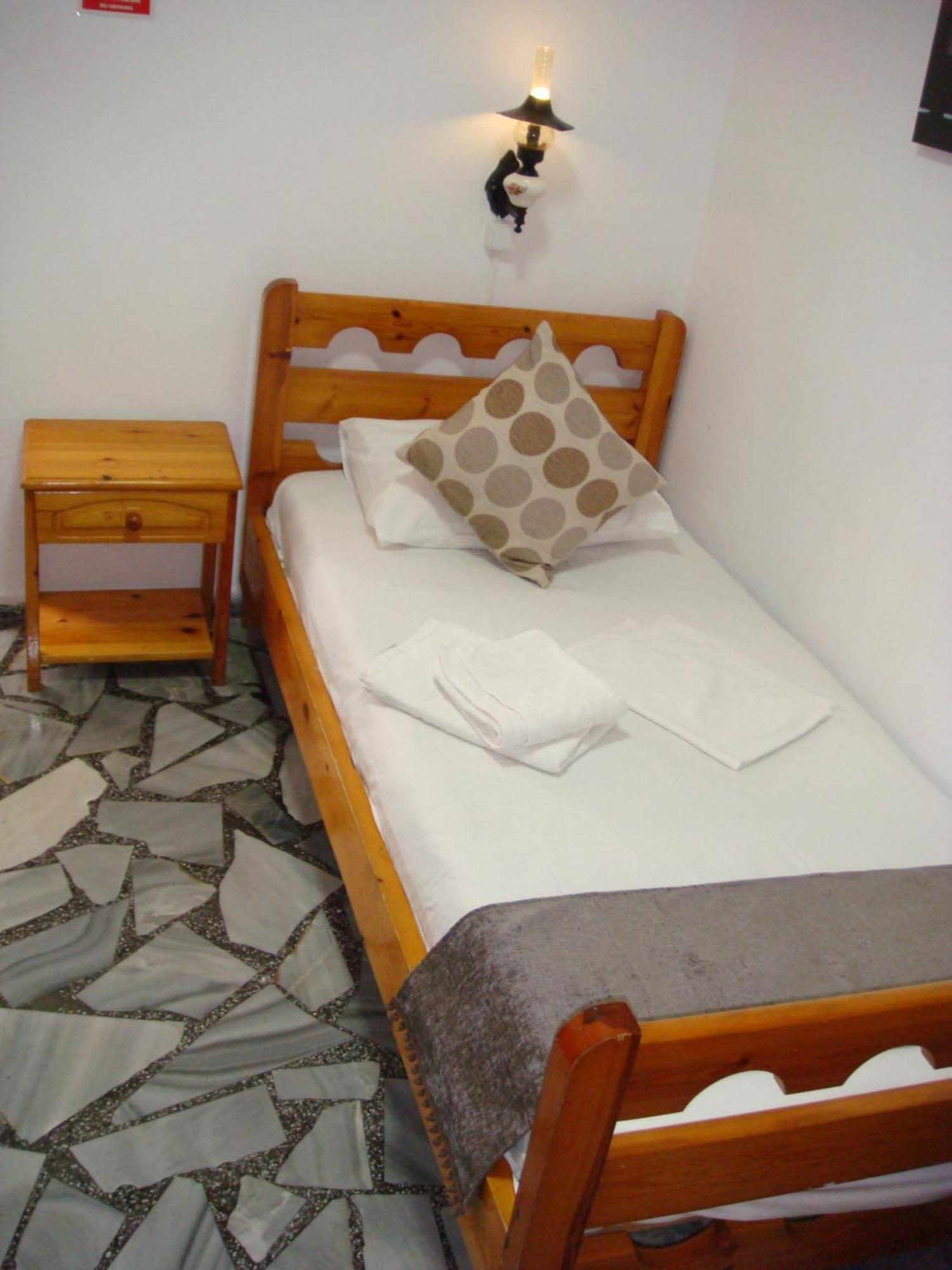 Boussetil Rooms Tínos Extérieur photo