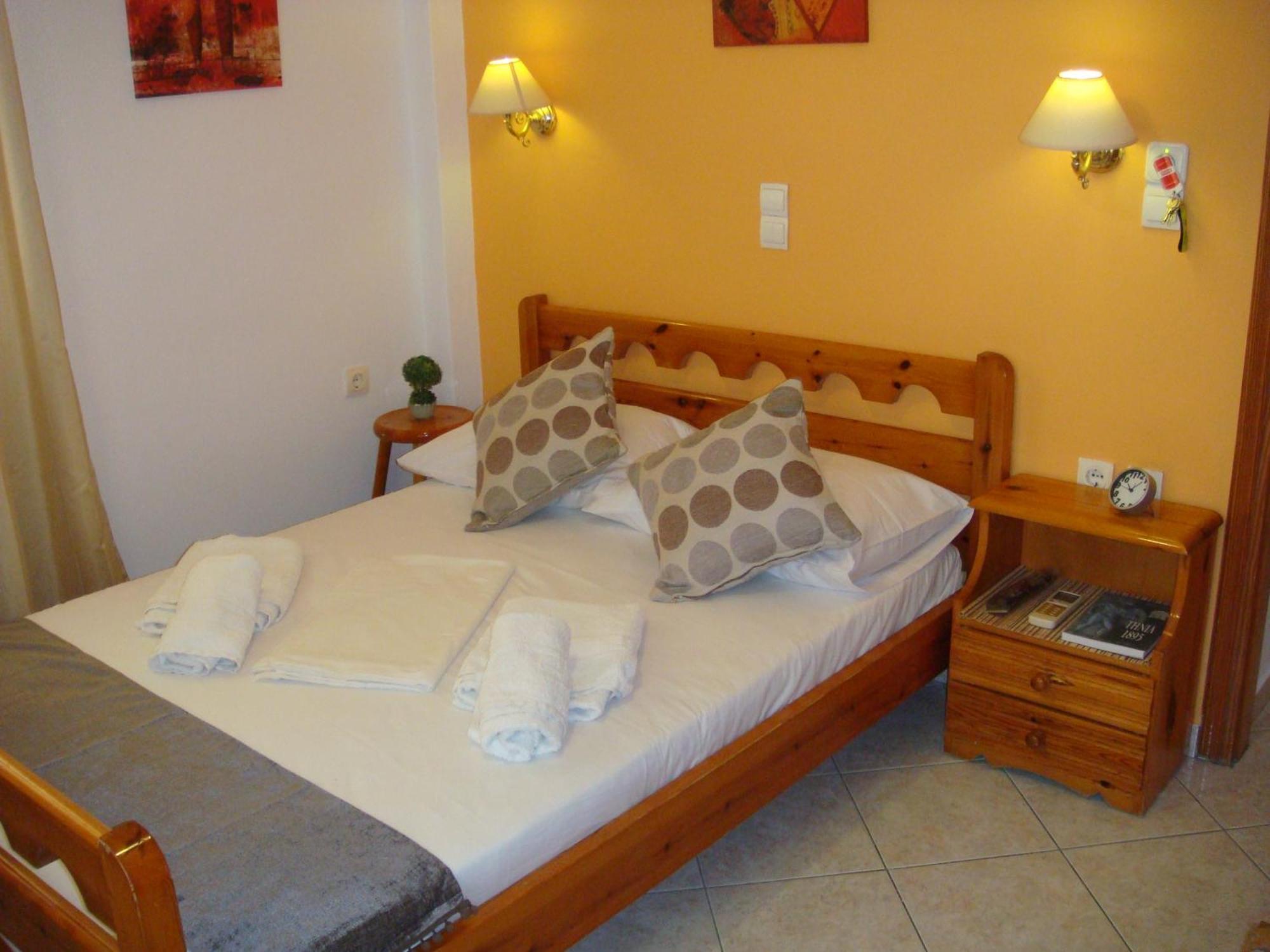 Boussetil Rooms Tínos Extérieur photo