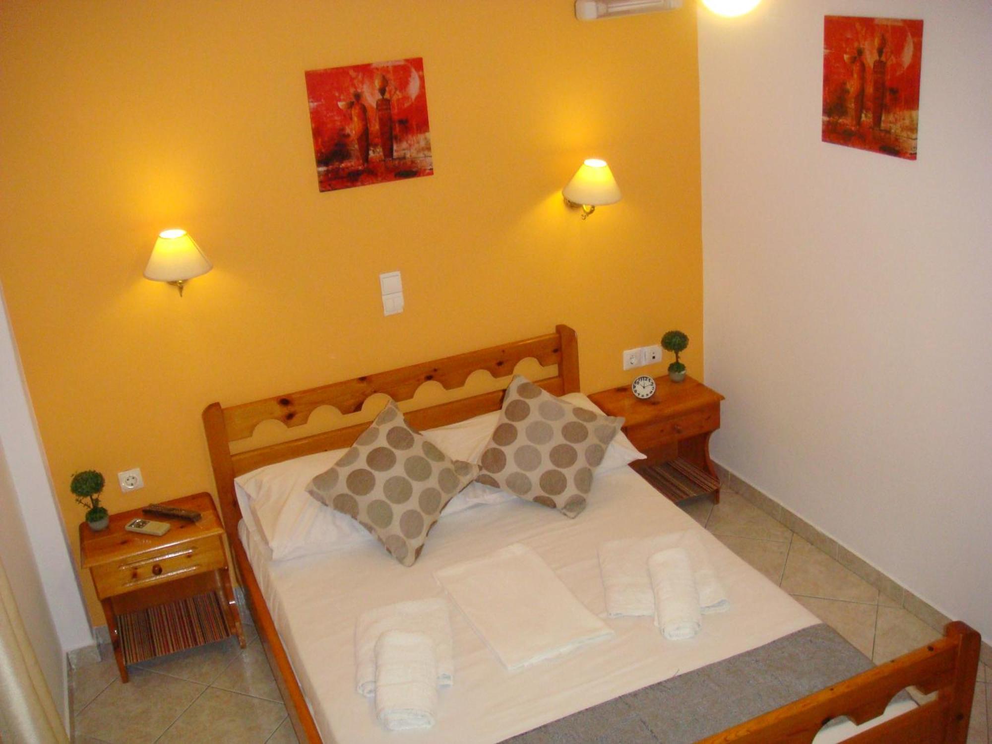 Boussetil Rooms Tínos Extérieur photo
