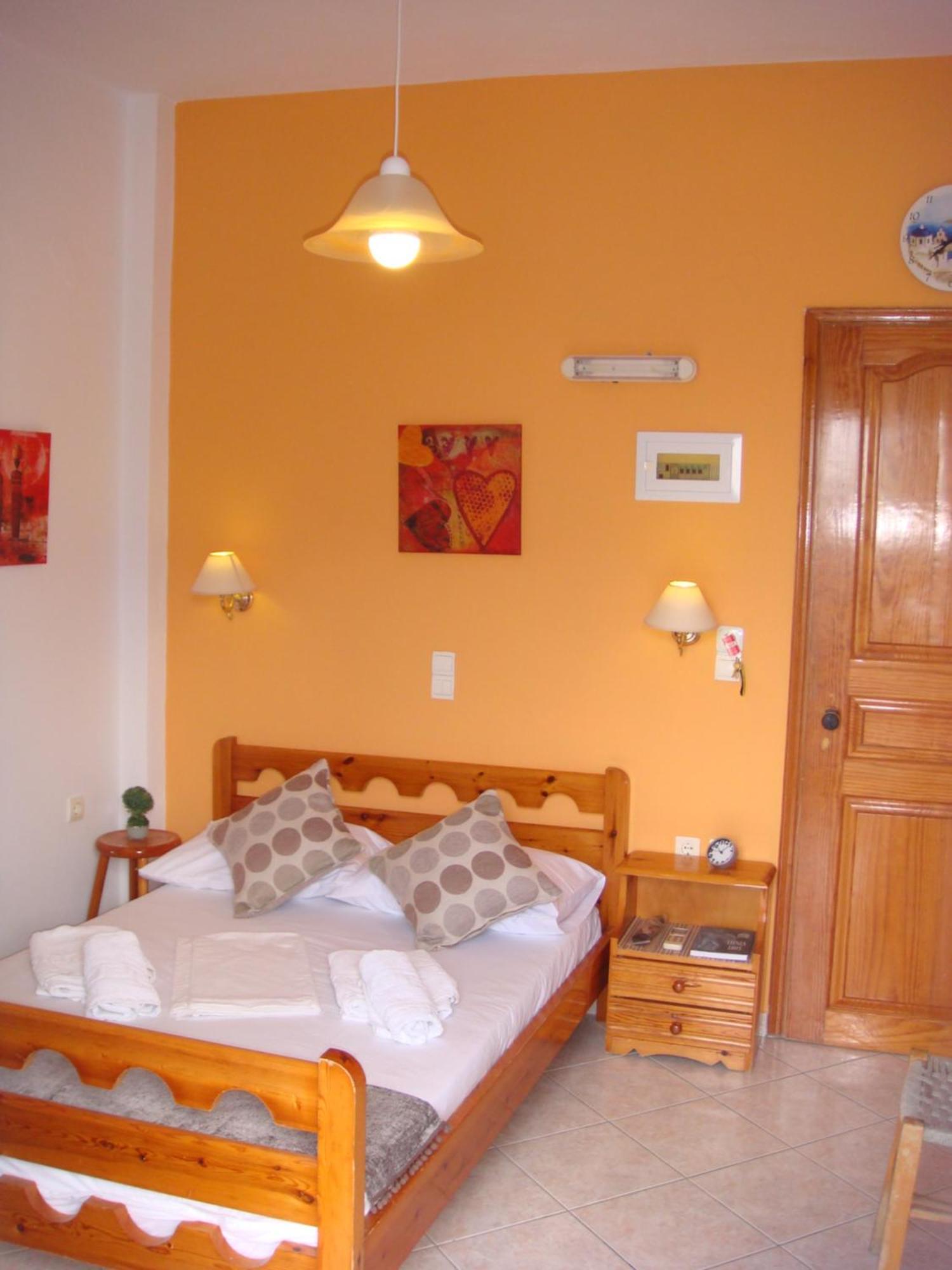 Boussetil Rooms Tínos Extérieur photo