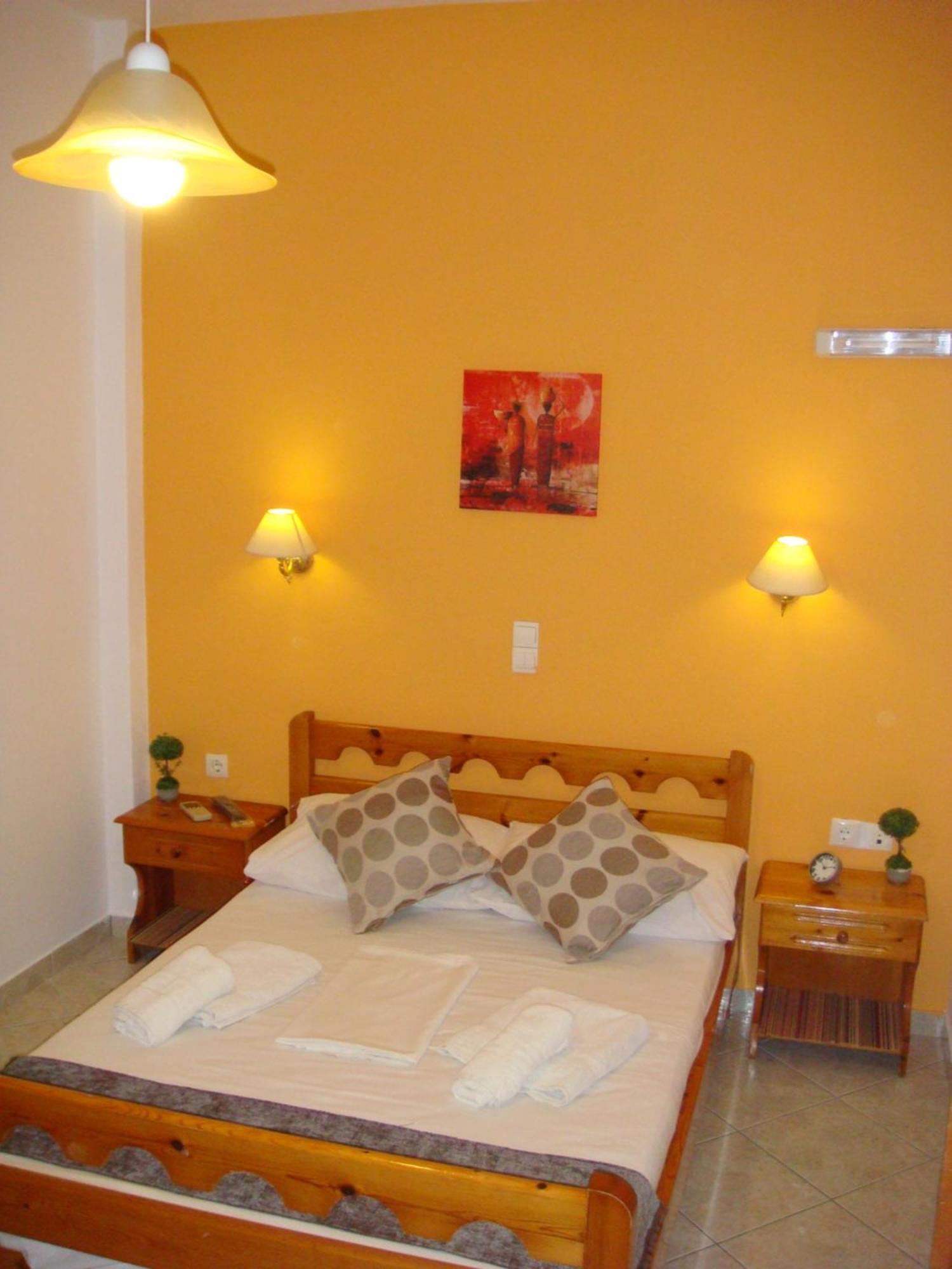 Boussetil Rooms Tínos Extérieur photo