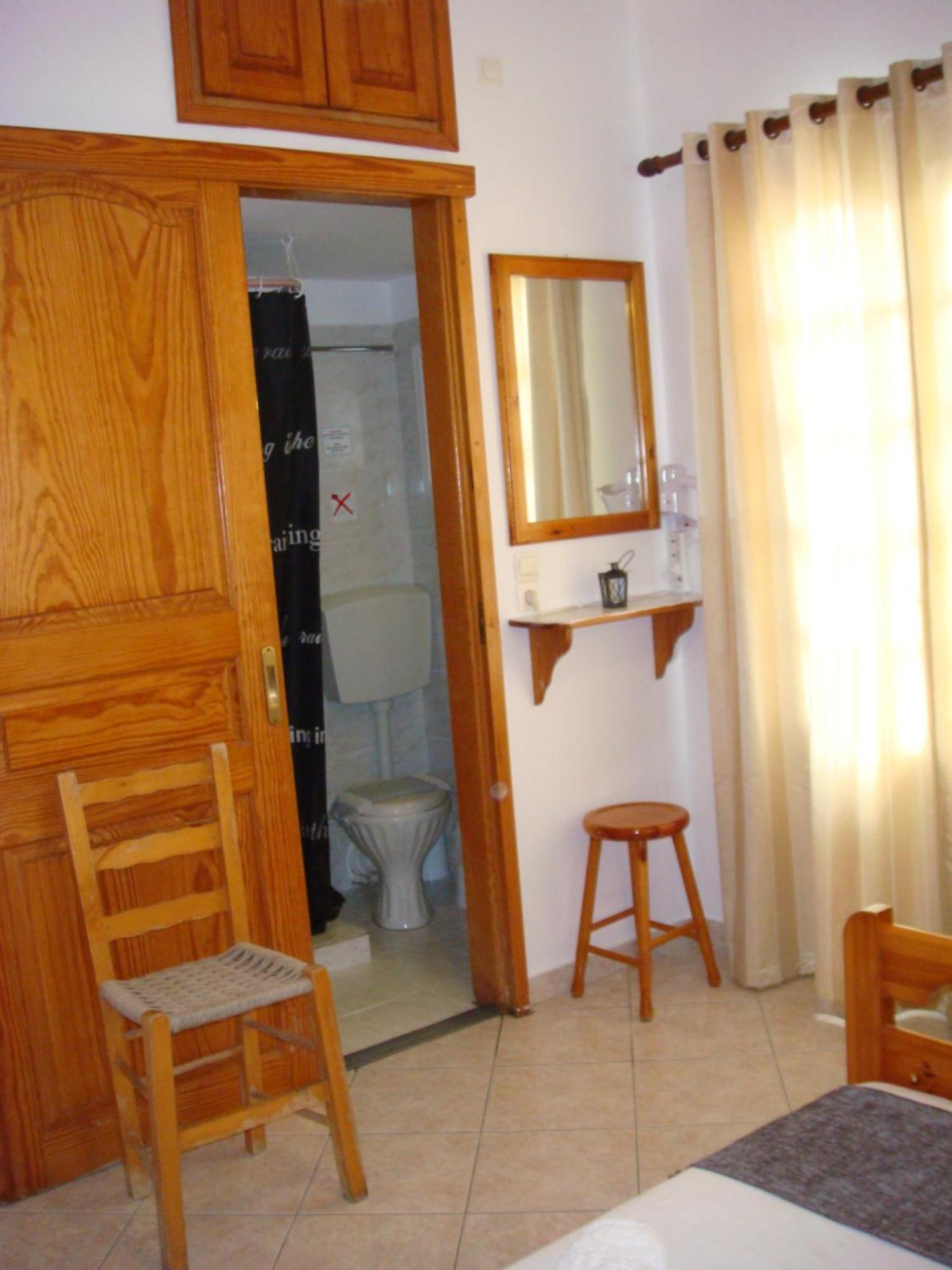 Boussetil Rooms Tínos Extérieur photo