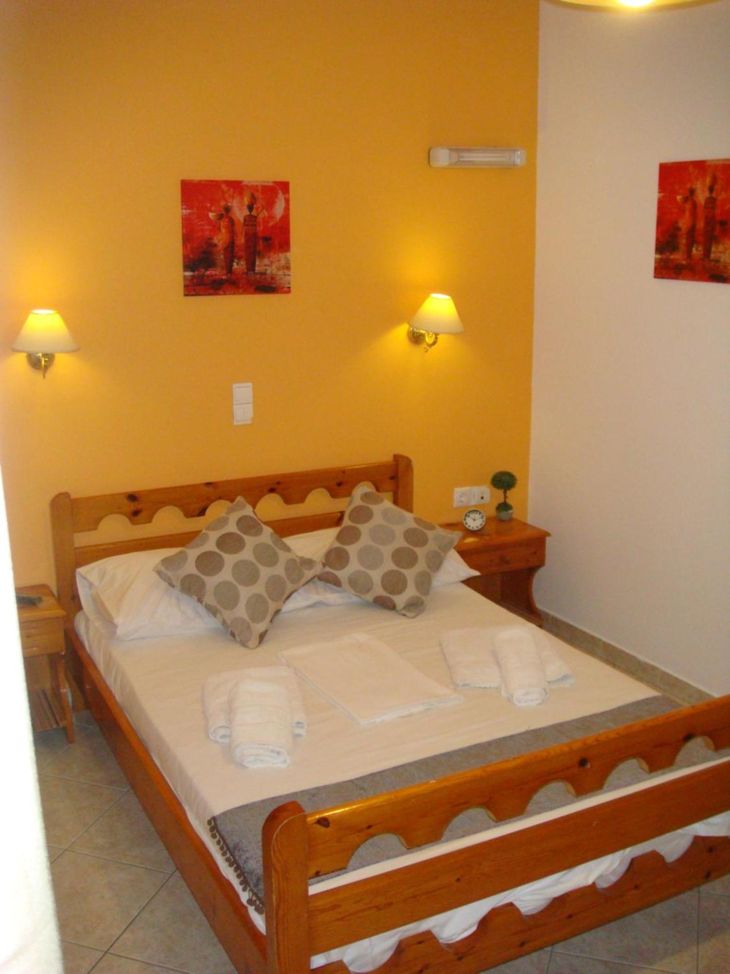 Boussetil Rooms Tínos Extérieur photo