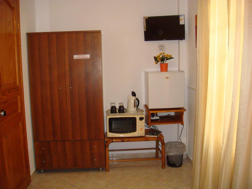 Boussetil Rooms Tínos Chambre photo