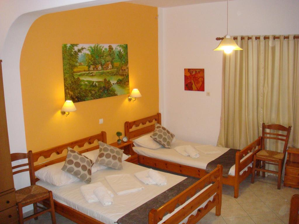 Boussetil Rooms Tínos Extérieur photo