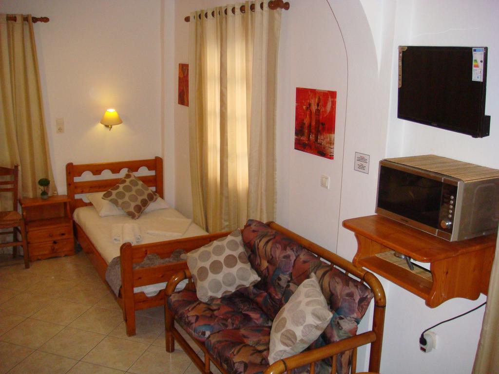 Boussetil Rooms Tínos Extérieur photo