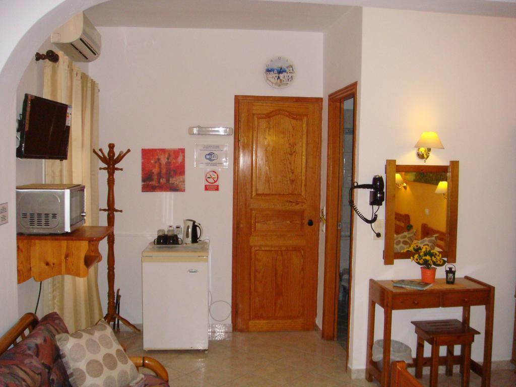 Boussetil Rooms Tínos Extérieur photo