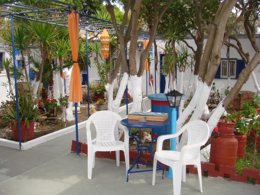 Boussetil Rooms Tínos Extérieur photo