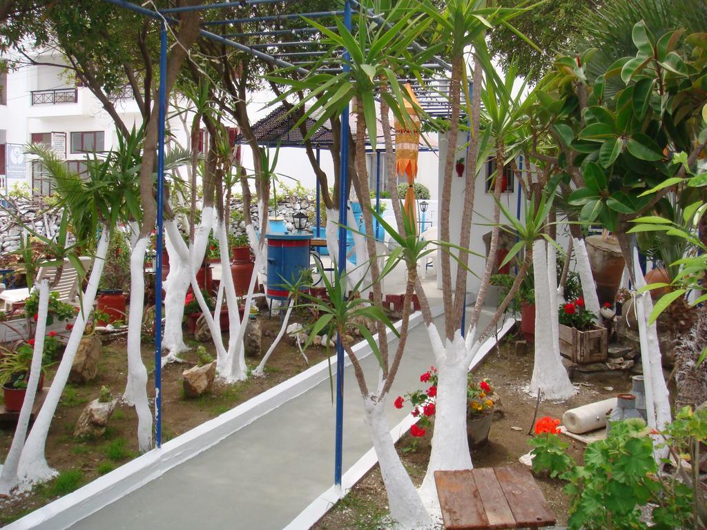 Boussetil Rooms Tínos Extérieur photo