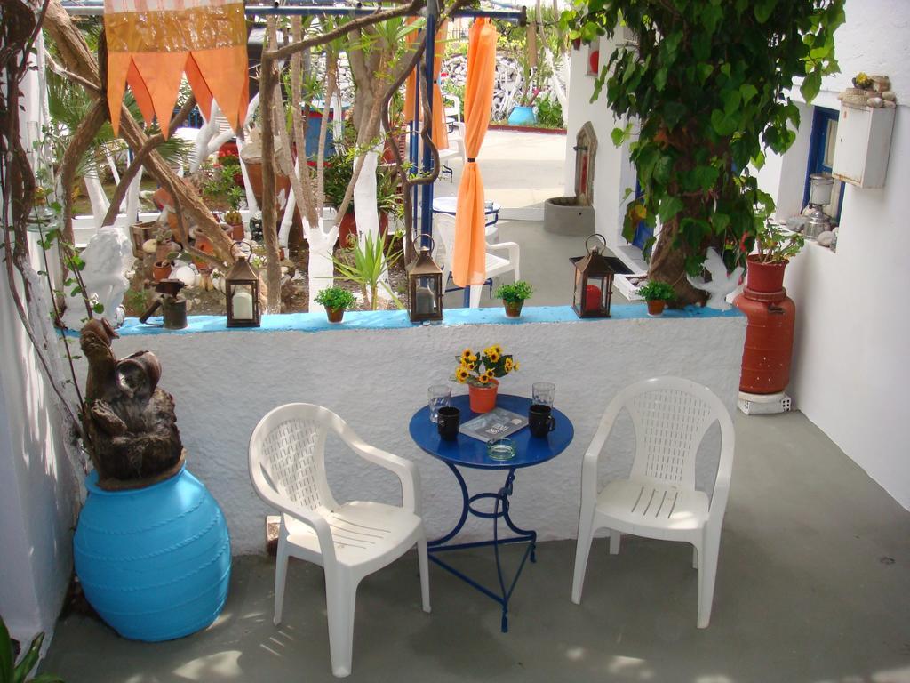 Boussetil Rooms Tínos Extérieur photo