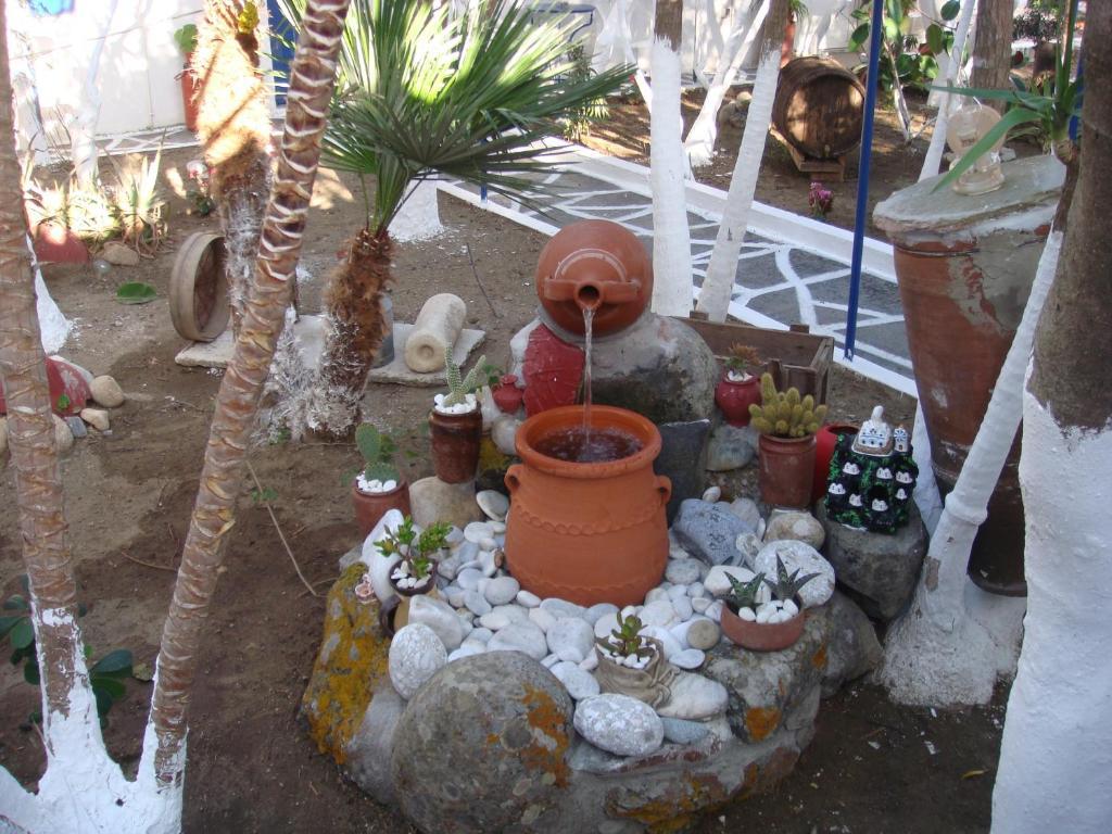 Boussetil Rooms Tínos Extérieur photo